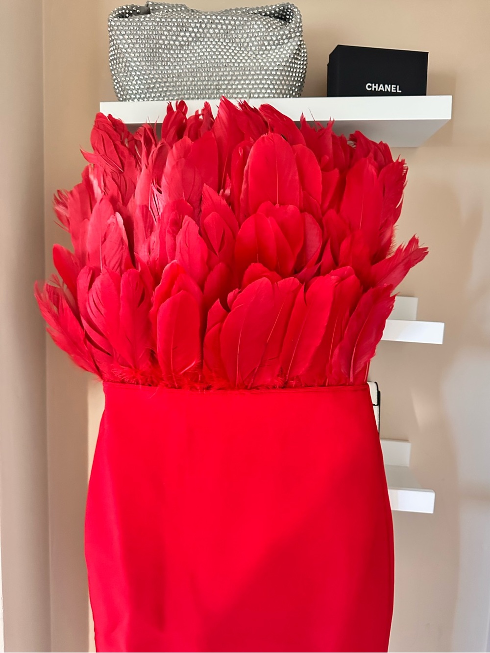 Dresses - Picture 6 of 7